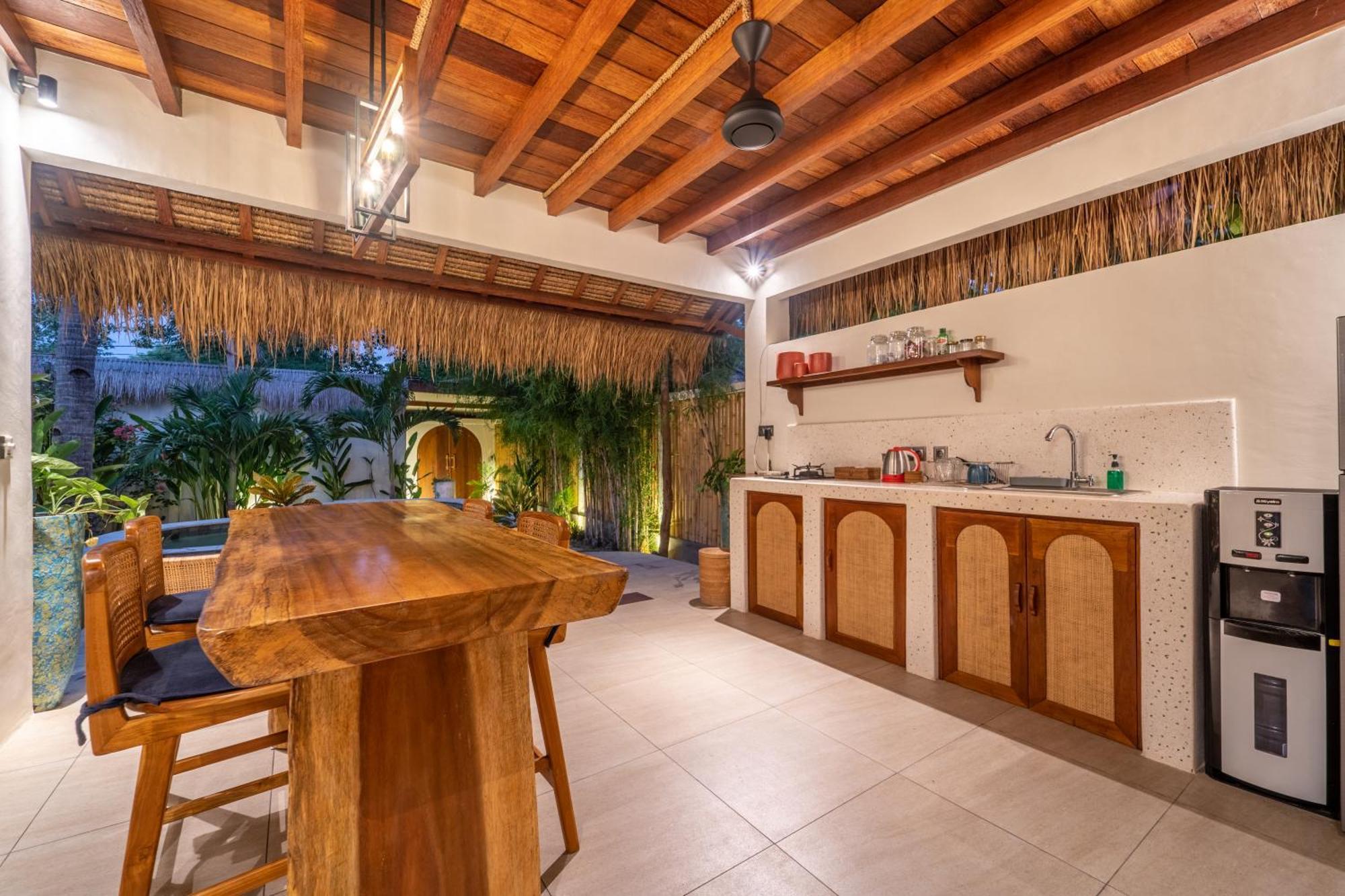 La Villa Loca Gili Air Exteriör bild
